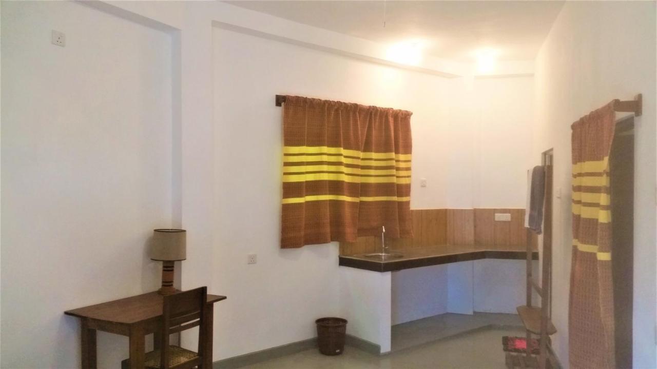 The Ed Corner - Hiriketiya Apartamento Dikwella Exterior foto